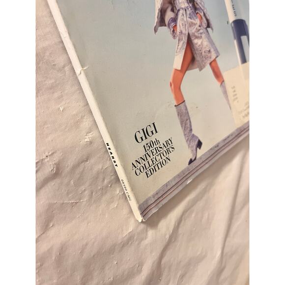 Bazaar Magazine June/July 2017 150Th Anniversary Collector's Edition Gigi Hadid - Picture 5 of 13